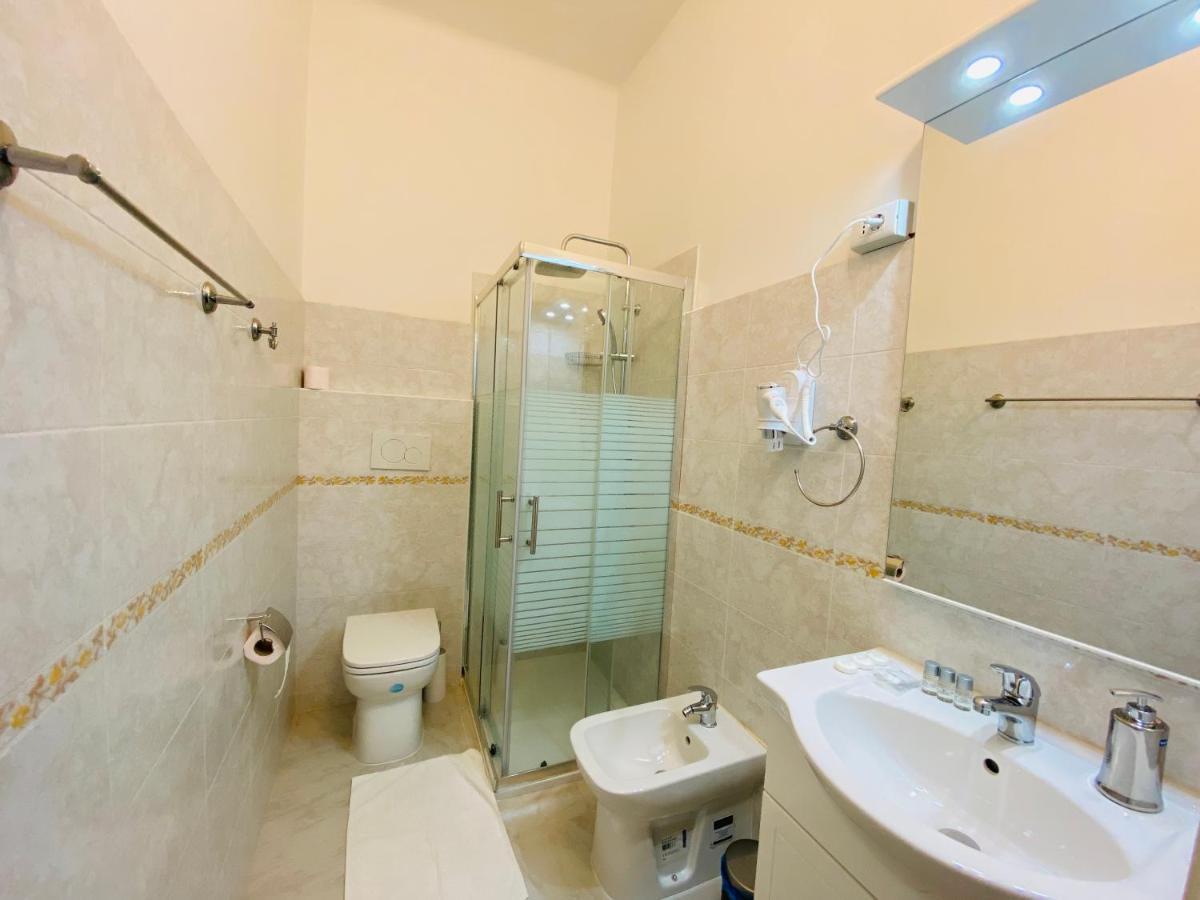 Hello Pisa B&B Bagian luar foto