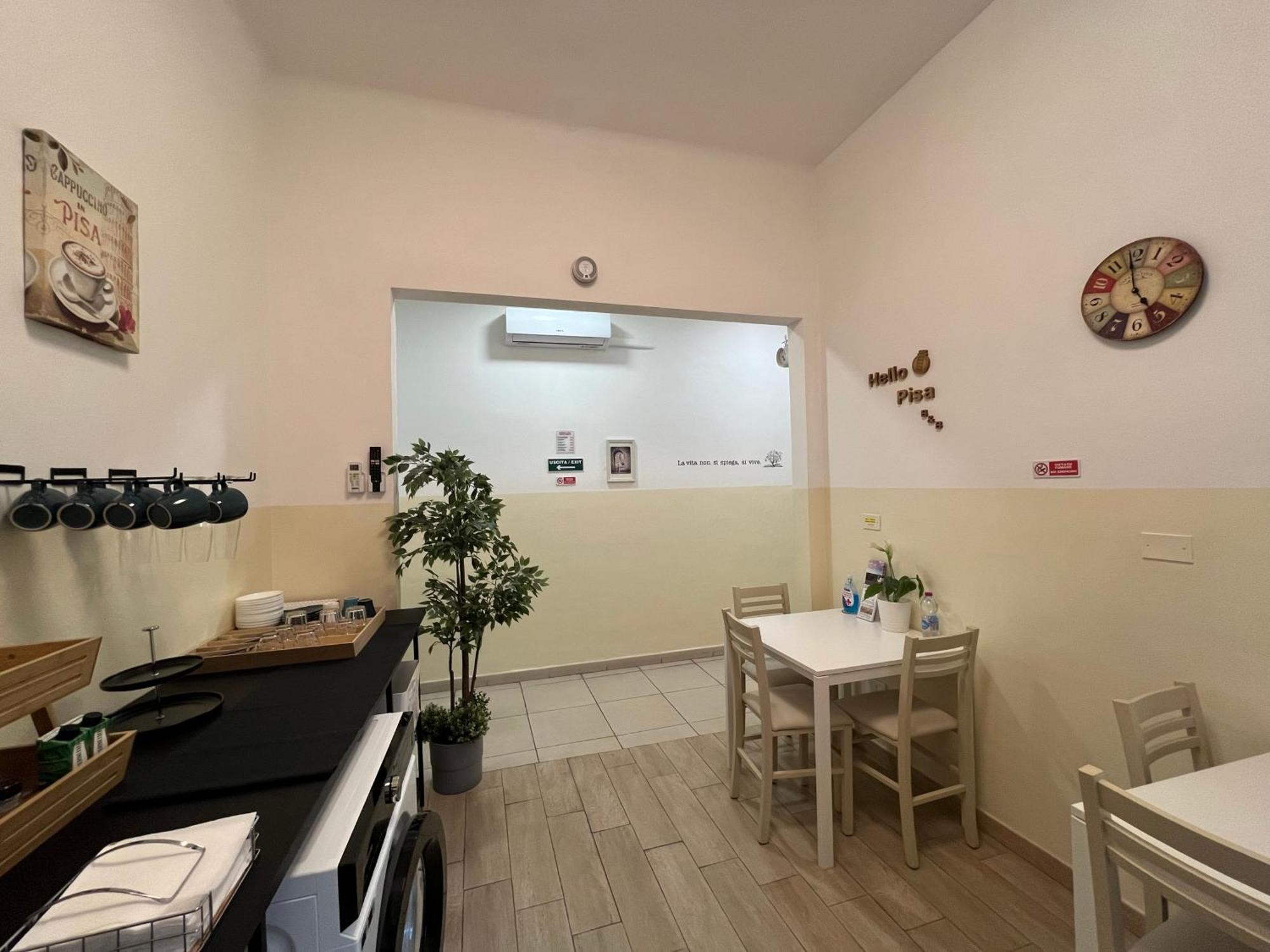 Hello Pisa B&B Bagian luar foto